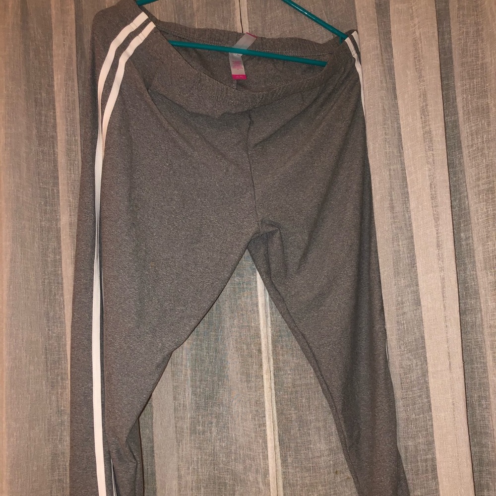 Grey leggings